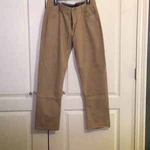 New with tags. Iron company New York. Classic comfort, straight leg khakis.34/32